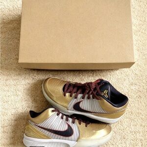 Nike Kobe 4 Protro Gold Medal